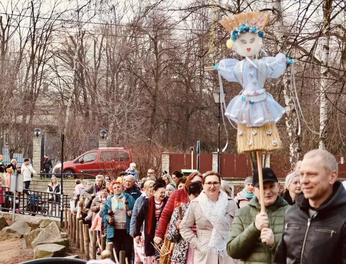 Stowarzyszenie BATUT w Mikołowie rozpoczęło spektakularnie wiosnę, organizując Mikołowskie Święto Wiosny na rynku w czwartek, 21 marca / fot. UM Mikołów
