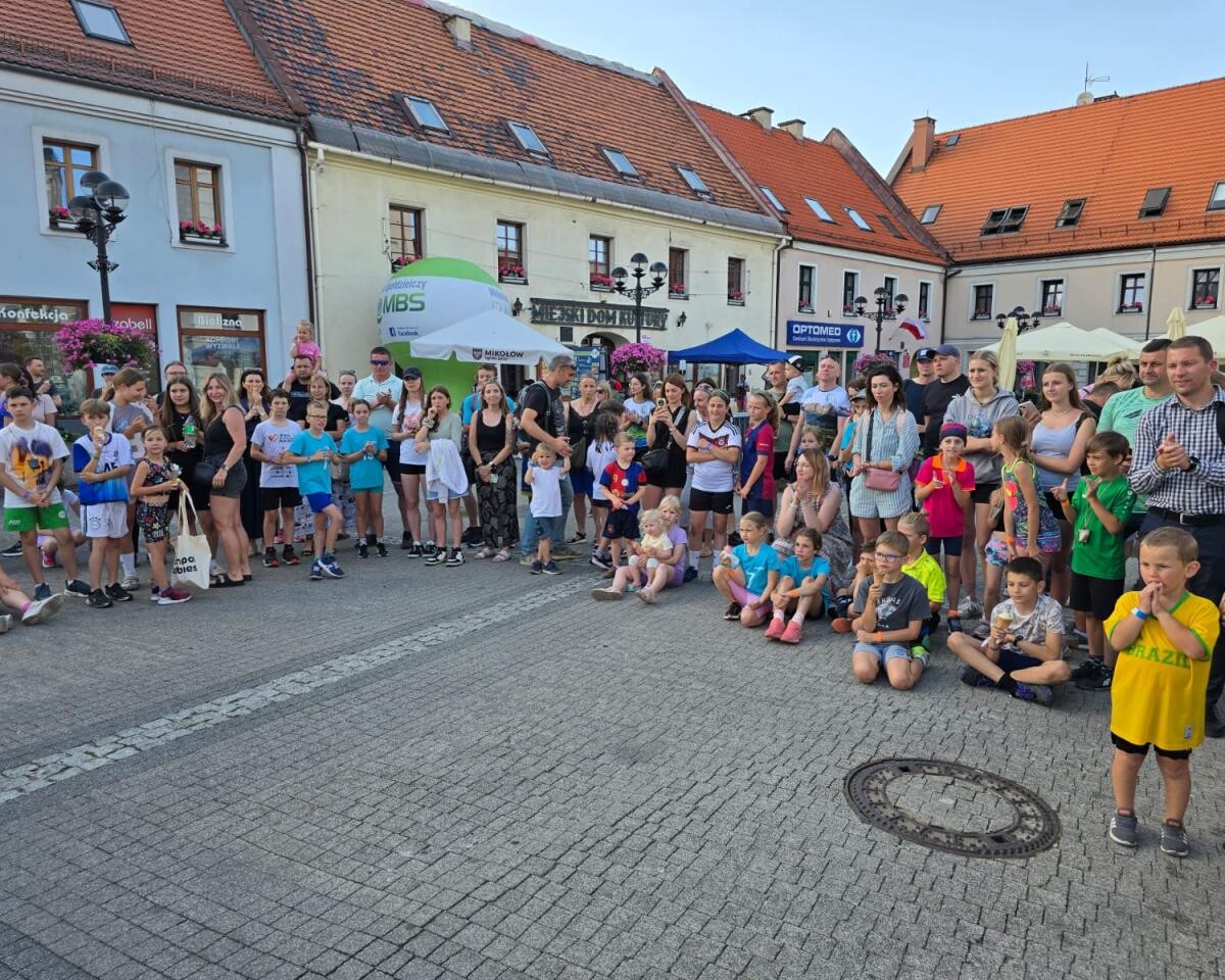 Ponad 240 dzieci pobiegło w jubileuszowej edycji „Biegatonek” w Mikołowie / fot. STS Biegaton Mikołów