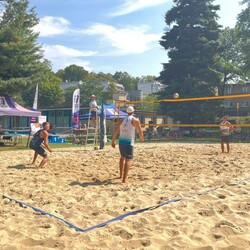 IV MISTRZOSTWA MIKOŁOWA W SIATKÓWCE PLAŻOWEJ