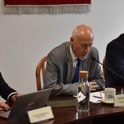 Sesja absolutoryjna - maj