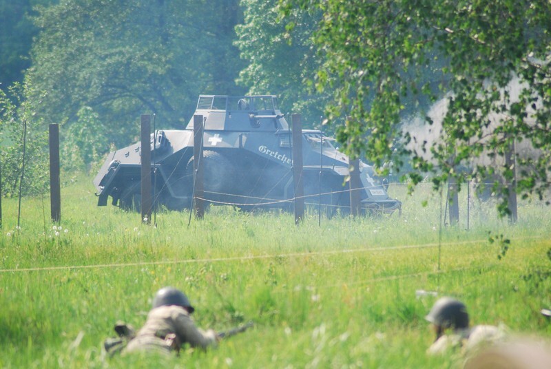 Jubileuszowa XV edycja "Bitwy Wyrskiej - Bój o Gostyń 2019" za nami. Odbyła się w sobotę, 25 maja 2019 roku w Gostyni, w gminie Wyry, w okolicy ulicy Tęczowej, czyli na historycznych polach znajdujących się w pobliżu Pomnika Pamięci Żołnierzy Września 1939 r.