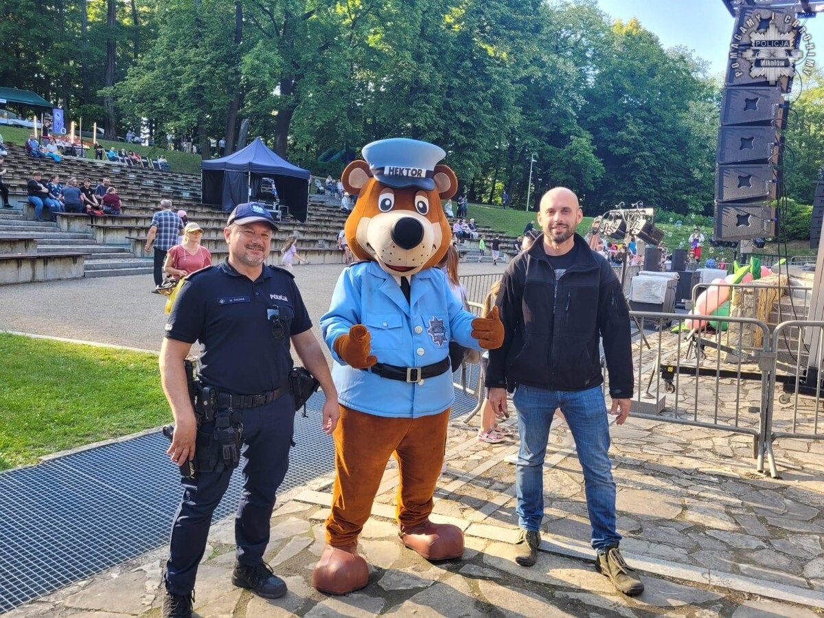 Sierżant Hektor i policjanci z Mikołowa świętowali Dzień Dziecka z najmłodszymi / fot. KPP Mikołów