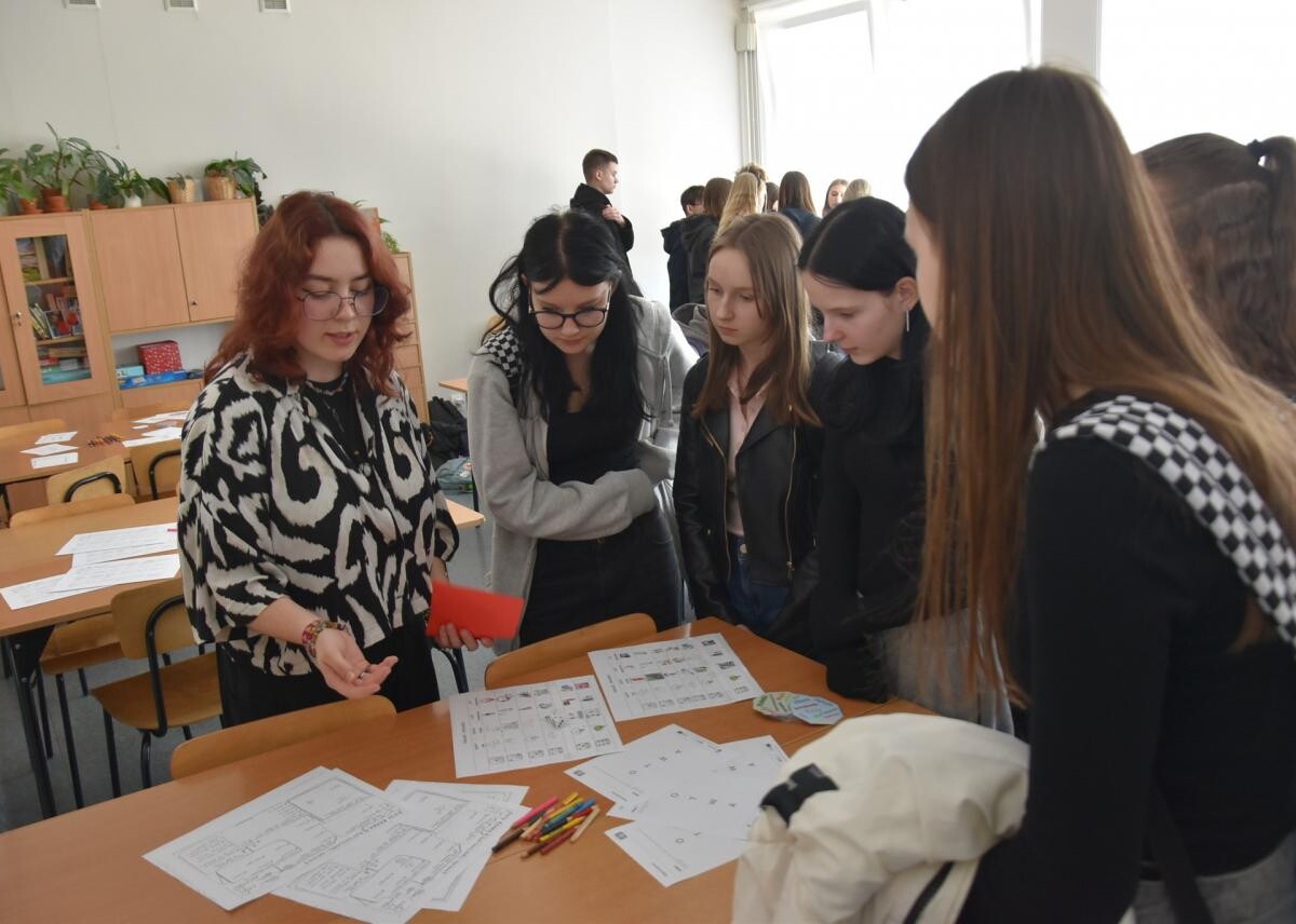 II LO w Mikołowie zorganizowało Dzień Otwarty dla ósmoklasistów / fot. t