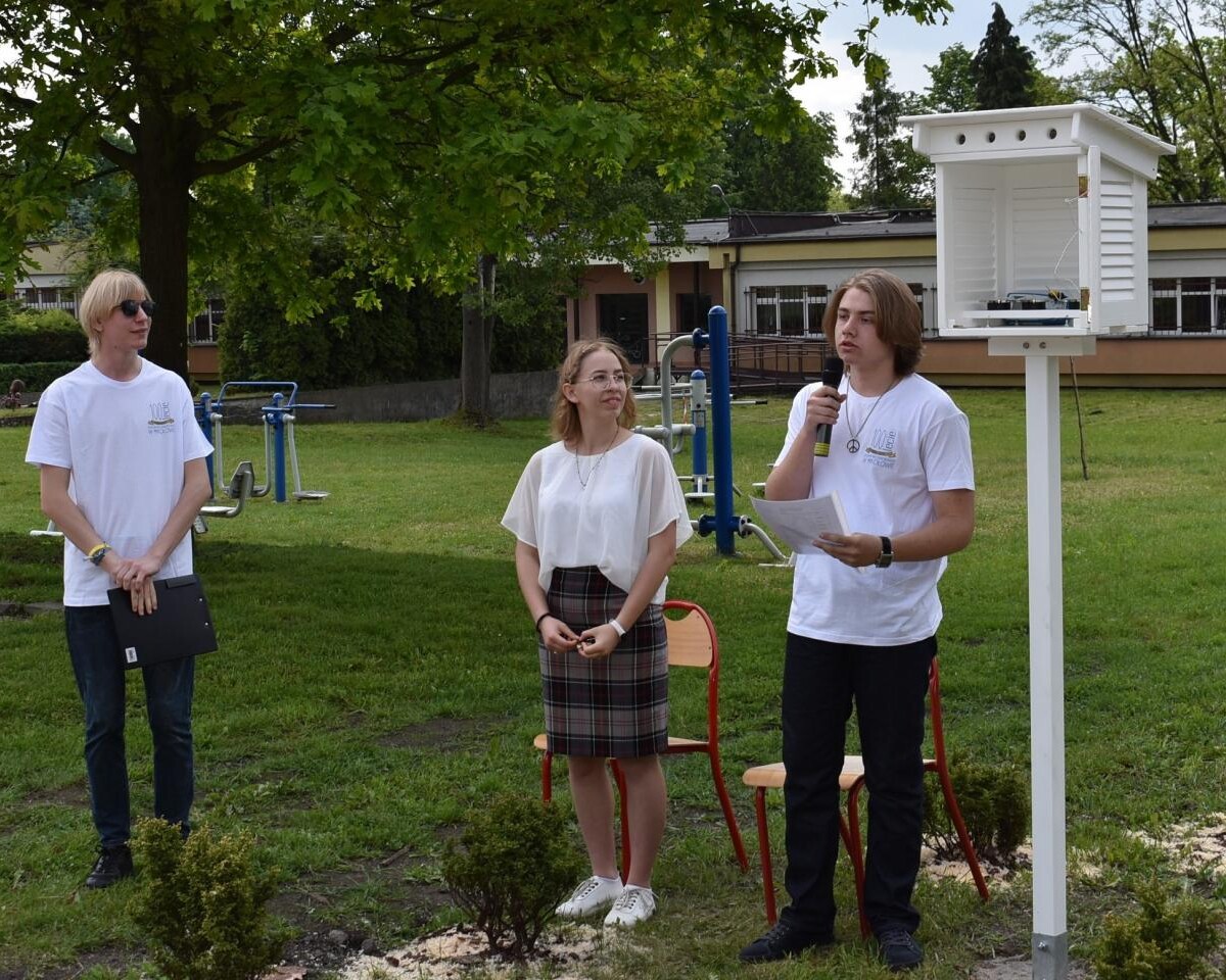 Zespół Szkół Technicznych w Mikołowie otworzył „Ekopracownię pod chmurką” / fot. Aktualności Powiatu Mikołowskiego FB