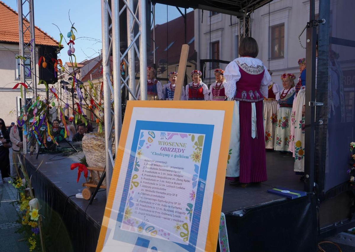Na mikołowskim Rynku odbyła się VI edycja Festiwalu Obrzędów i Zwyczajów / fot. MDK Mikołów