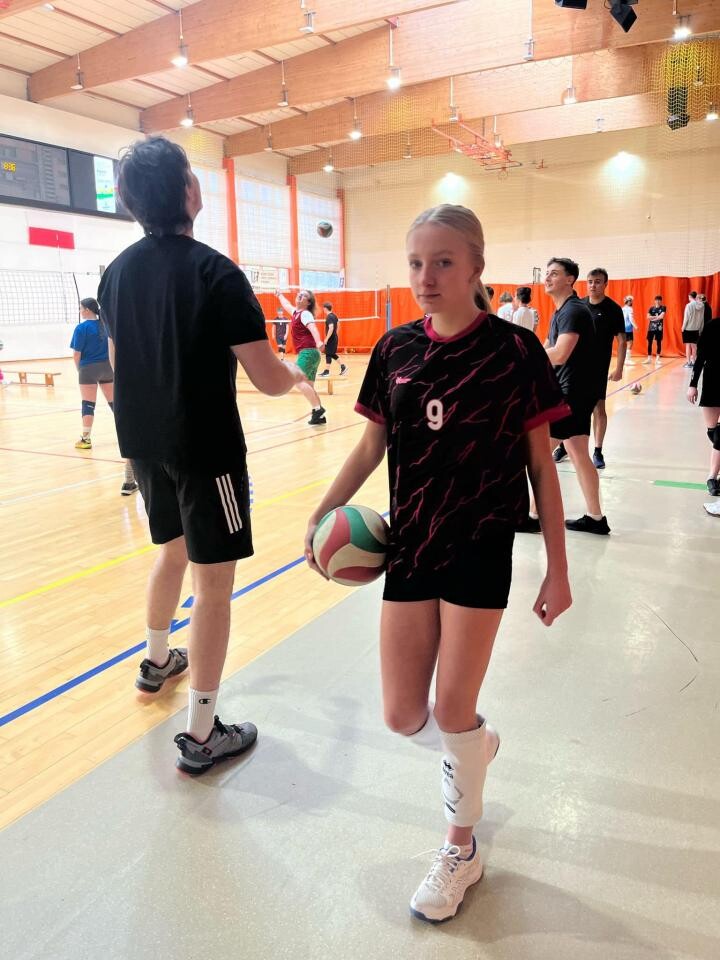 Młodzieżowy Turniej Siatkarski w Mikołowie zakończony. Pierwsze trzy miejsca zajęły drużyny z Mikołowa. Sprawdź podsumowanie wydarzenia i listę zwycięzców / fot. MOSiR Mikołów