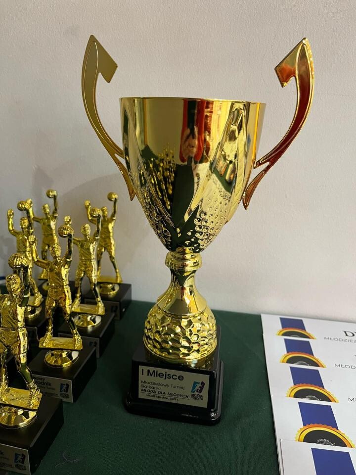 Młodzieżowy Turniej Siatkarski w Mikołowie zakończony. Pierwsze trzy miejsca zajęły drużyny z Mikołowa. Sprawdź podsumowanie wydarzenia i listę zwycięzców / fot. MOSiR Mikołów