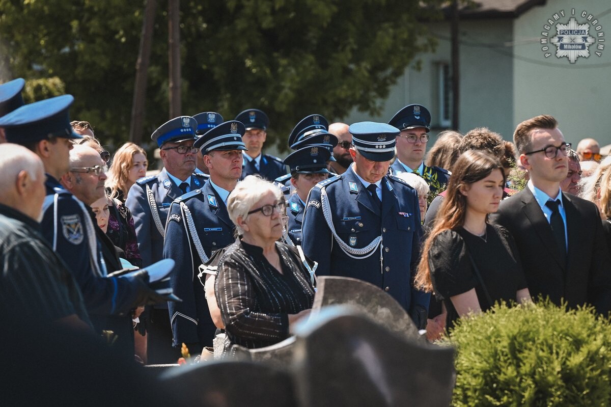 Ostatnie pożegnanie podkom. Dariusza Stypuły / fot. KPP Mikołów