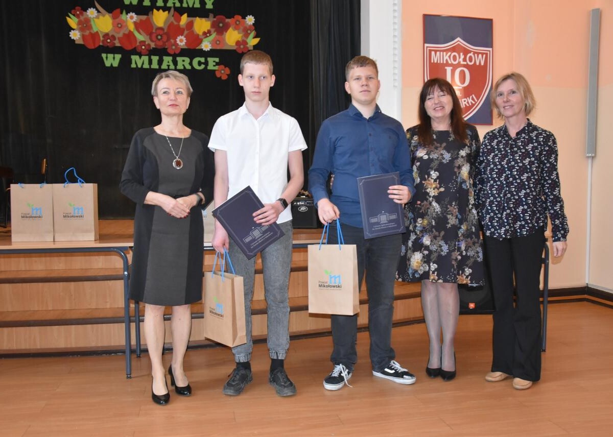 216 finalistów z 21 szkół podstawowych wzięło udział w konkursach przedmiotowych pod patronatem starosty mikołowskiego / fot. Aktualności Powiatu Mikołowskiego