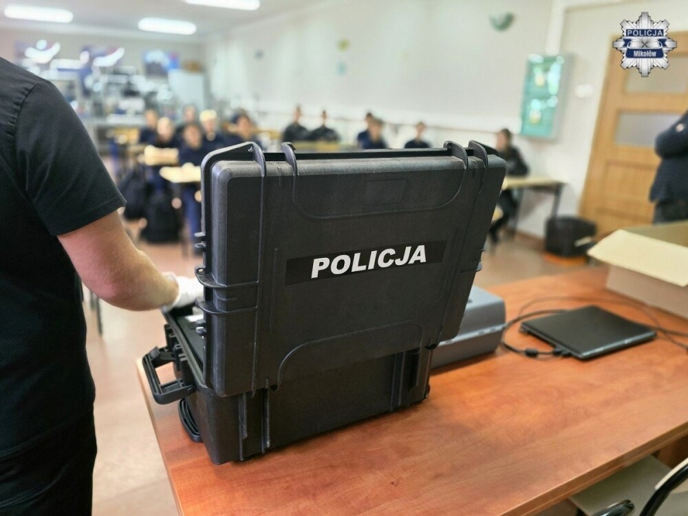 Technicy kryminalistyki w Łaziskach Górnych. Uczniowie spróbowali swoich sił