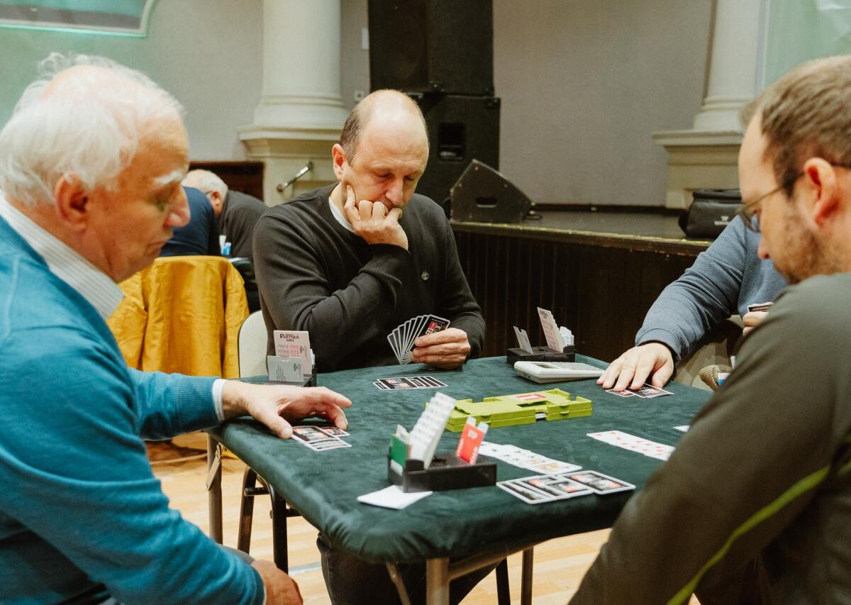 Turniej brydża sportowego OTP Grand Prix Śląska w Mikołowie zakończył się zwycięstwem Marcina Wilczyńskiego i Zbigniewa Przeginaka / fot. Birdabo Studio